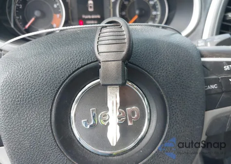 2015 Jeep Cherokee Latitude z USA, uszkodzony, nr VIN 1C4PJLCS6FW537259